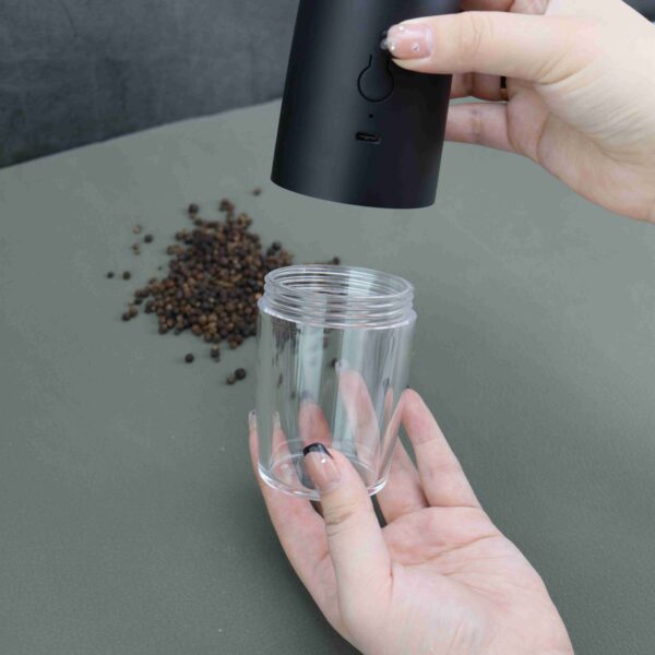 BS0770J-R-Electric Salt and Pepper Grinder (USB) - Image 4