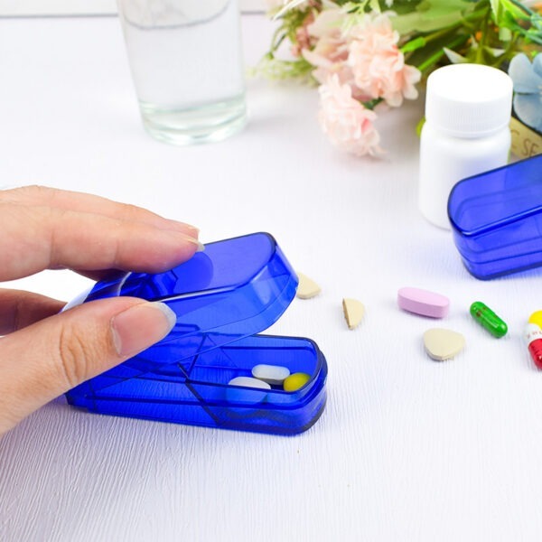 BS0339J-Factory Wholesale Cheap Pill Cursher High Quality Transparent Promotional Pill Cutter - Image 2