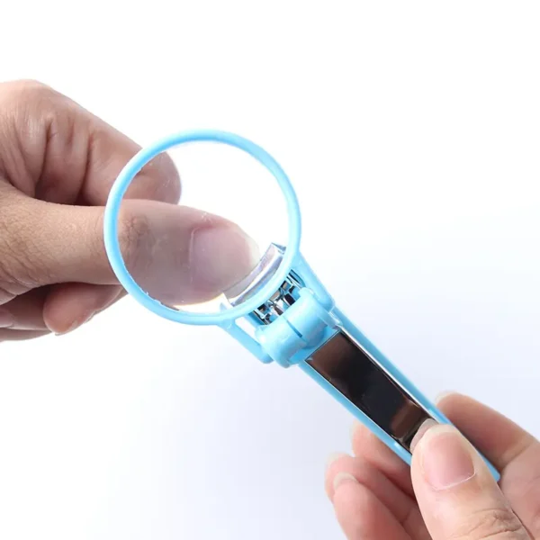 BS0847G-Nail Clippers With Magnifying Glass and Zoom Light - Image 6