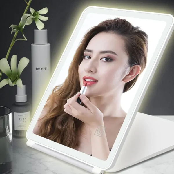 Foldable and rechargeable mirror (4)