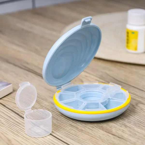 Wholesale Cartoon Round Plastic 7 Day Pill Box Organizer Travel portables Creativity Pill Box (1)