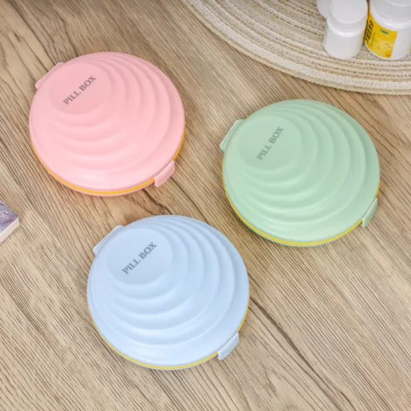 Wholesale Cartoon Round Plastic 7 Day Pill Box Organizer Travel portables Creativity Pill Box (2)