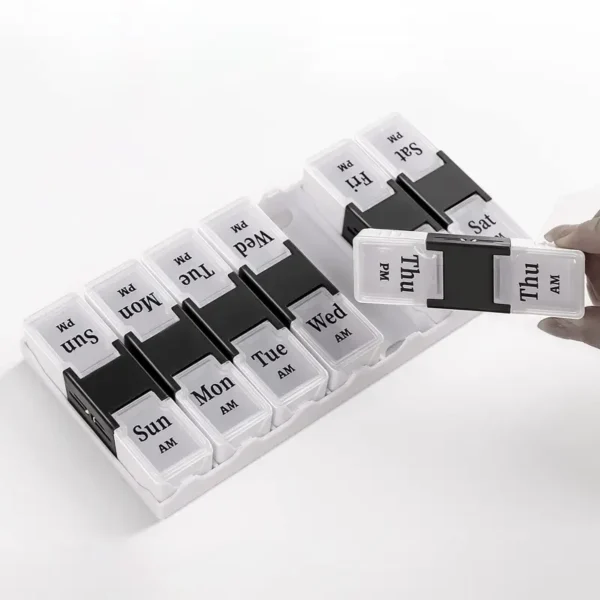 0104001 Weekly Pill Box (2)